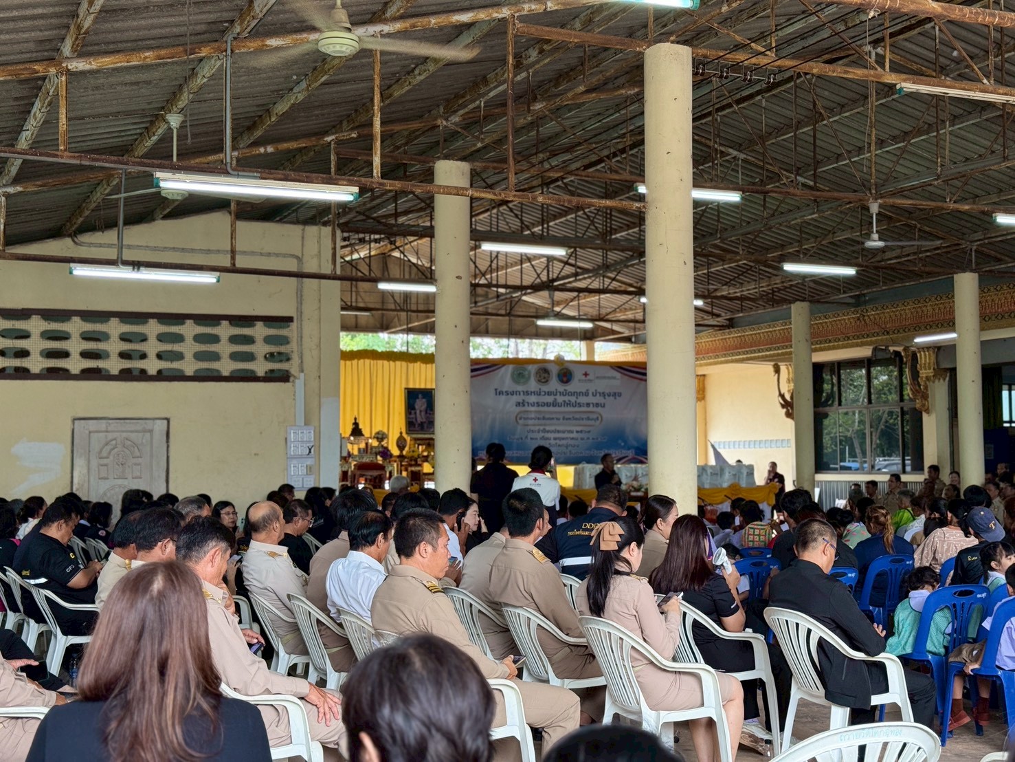title - วันที่ 20 พฤษภาคม 2569 นายวิทูล ประดิษฐบุญ ปฏิรูปที่ดินจังหวัดปราจีนบุรี มอบหมายให้เจ้าหน้าที่ ส.ป.ก.ปราจีนบุรี เข้าร่วมกิจกรรมจังหวัดเคลื่อนที่